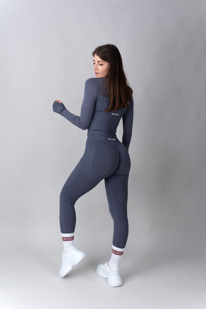 Swy Brand Statement komplet v navy barvi, pogled od zadaj