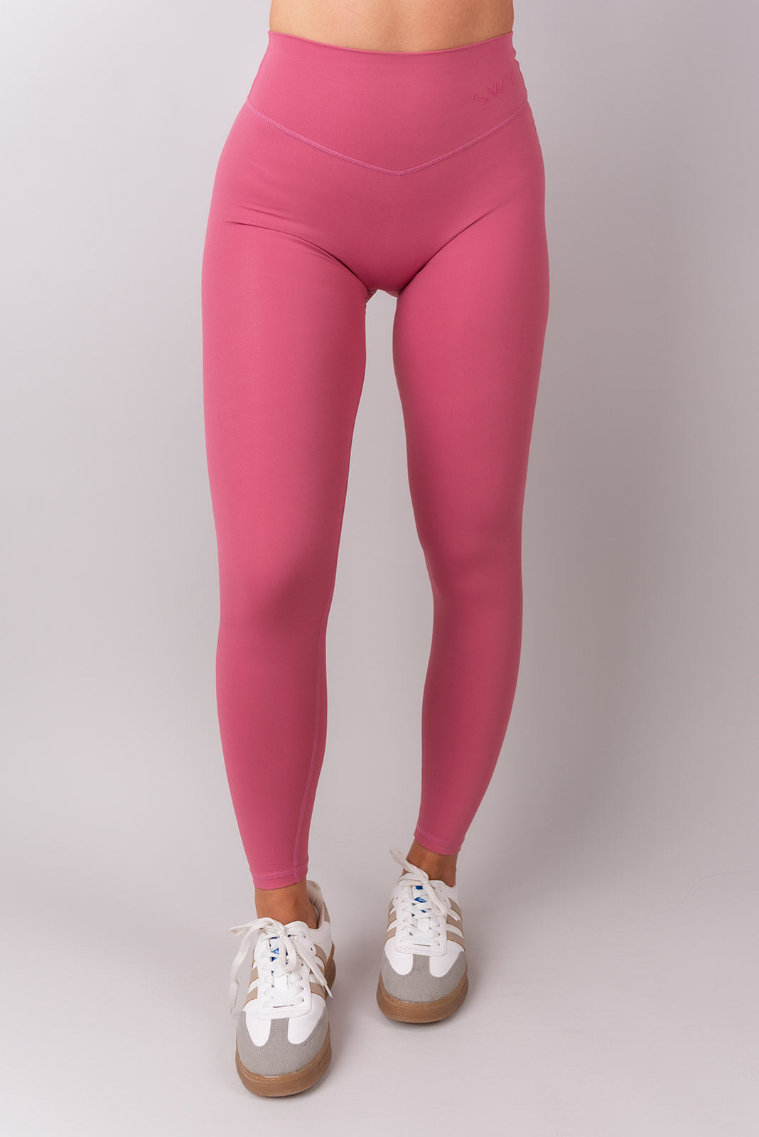 Sleek Classic Pajkice