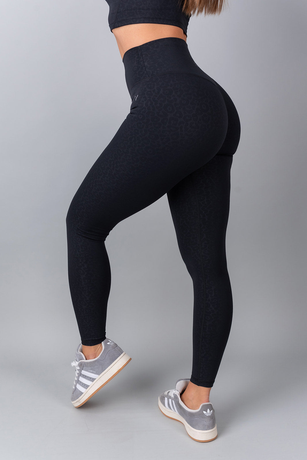 Leopard Pajkice S Skritim Scrunchem