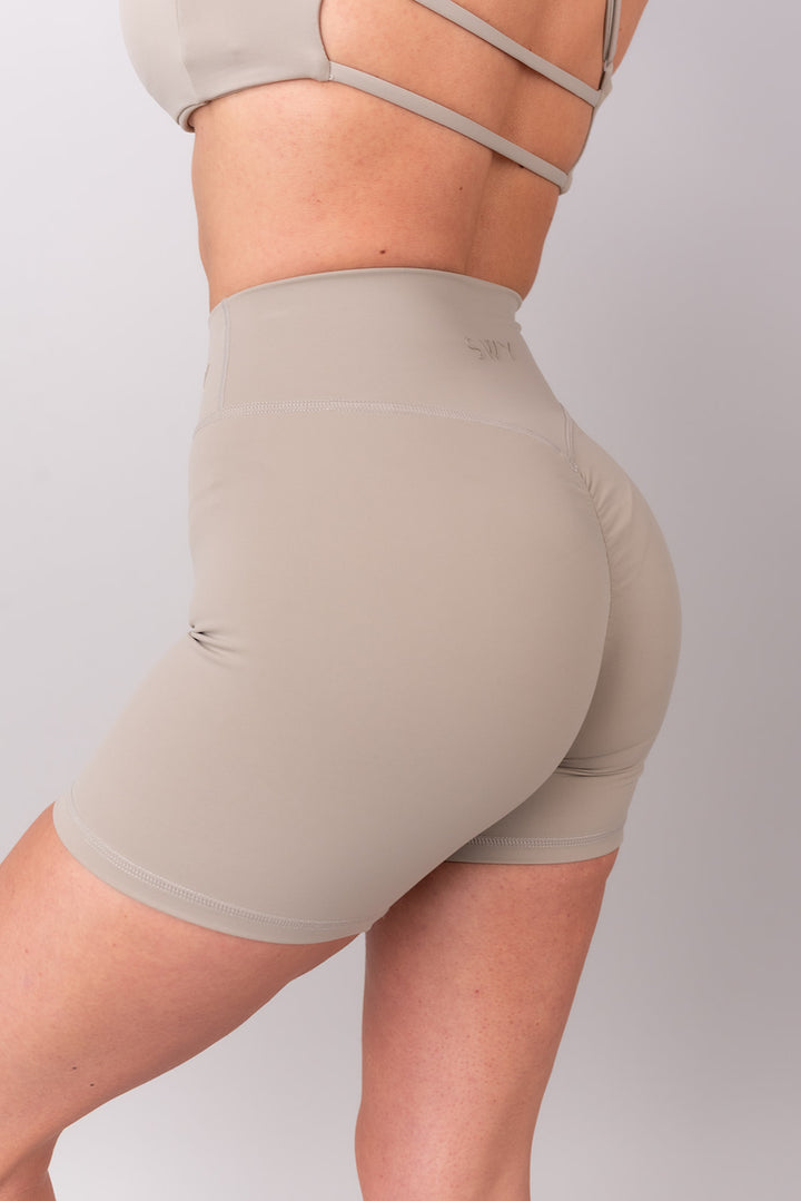 Sleek Pantaloncini 